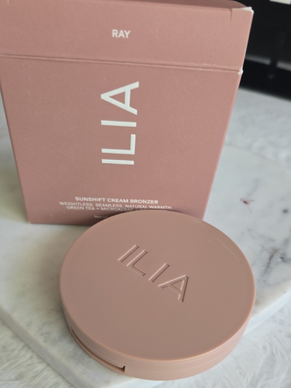 ILIA Sunshift Cream Bronzer Ray — Warm Brown - Picture 3 of 4